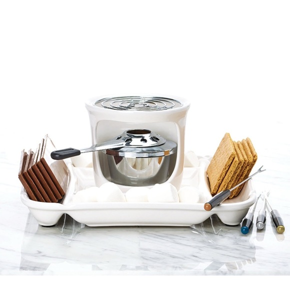 CHICAGO METALLIC Ceramic Smores Maker in White - Picture 3 of 13